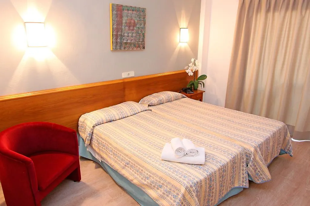 Flacalco Hotel & Apartments 칼라 라트자다