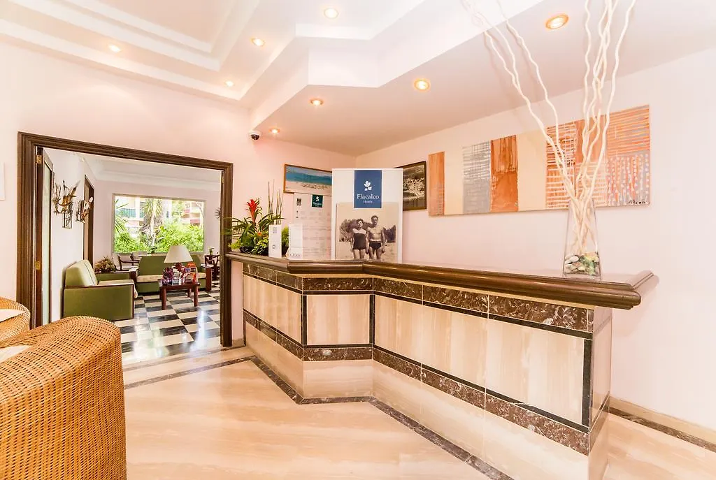Flacalco Hotel & Apartments 칼라 라트자다 스페인